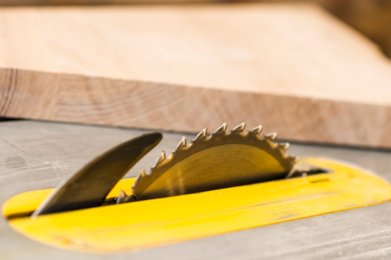 miter saw-wood